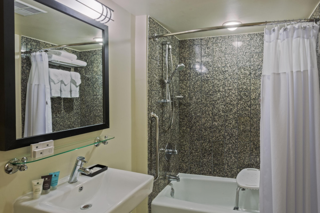 Wyndham New Orleans Airport & Conference Center 10/23