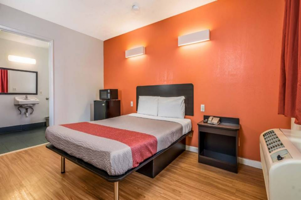 Motel6 Westley Ca 11/40