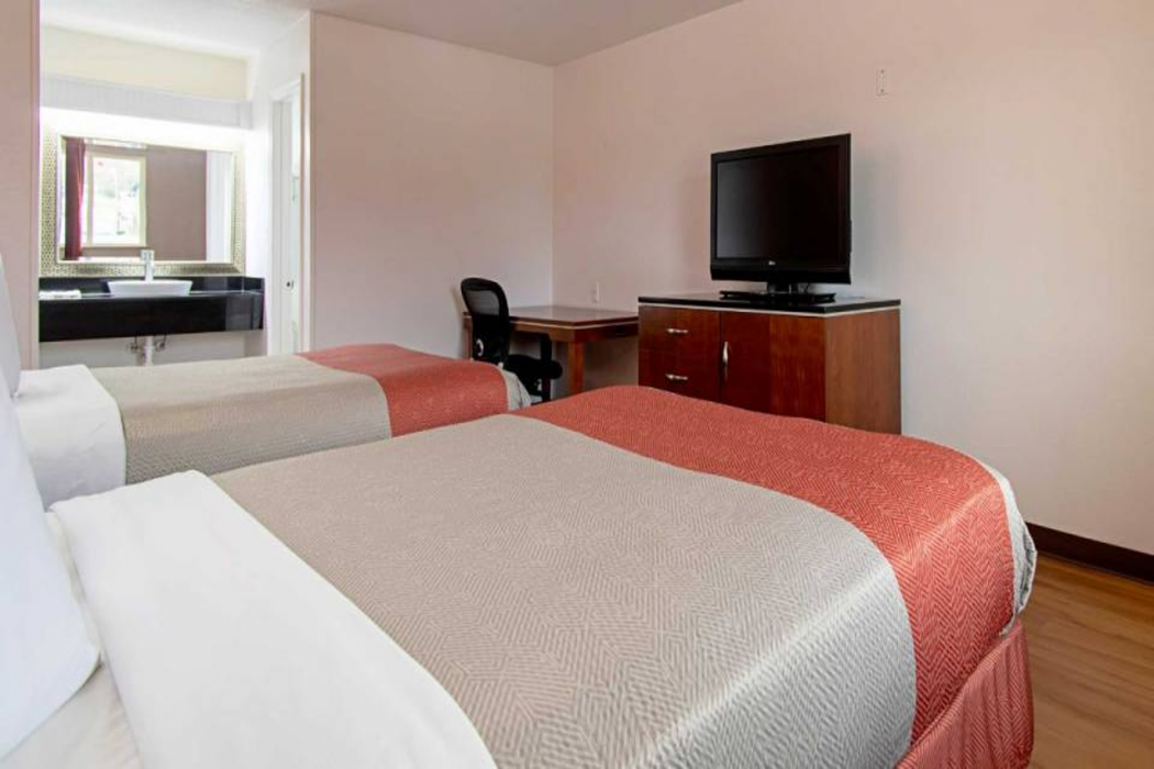 Motel6 Alma, AR 15/60
