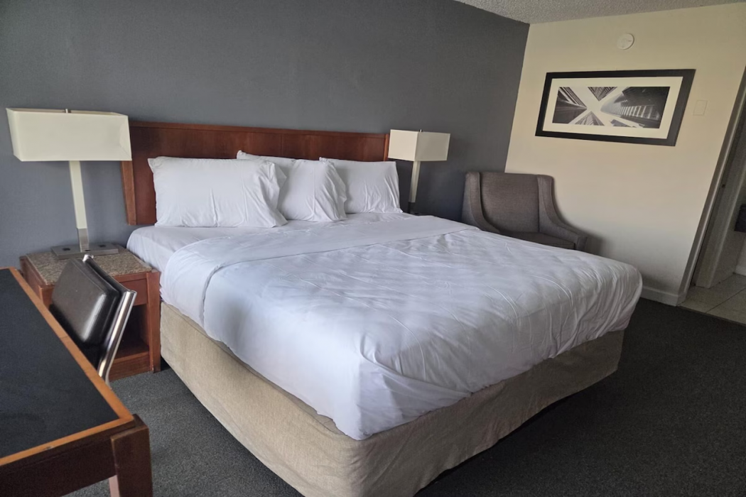 Americas Best Value Inn Rockford 3/4