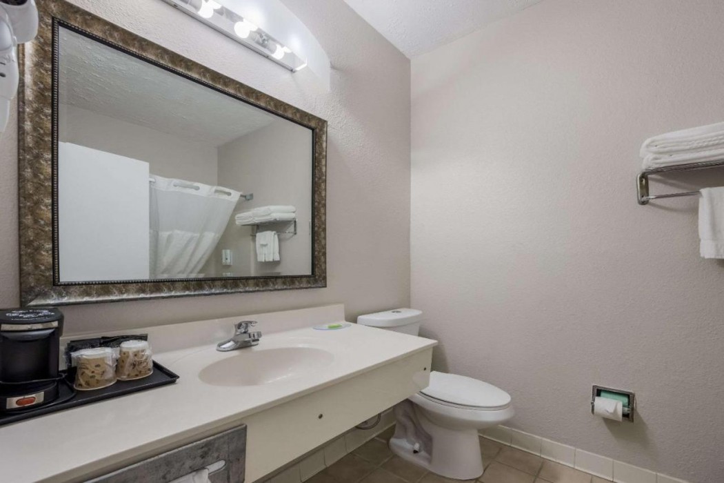 Quality Inn Moultrie GA 11/26