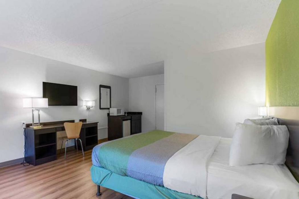 Motel6 Warminster, PA 13/48