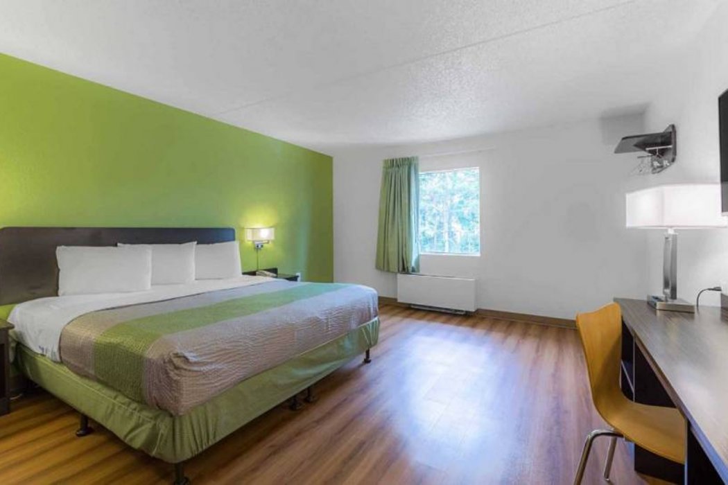 Motel6 Warminster, PA 14/48