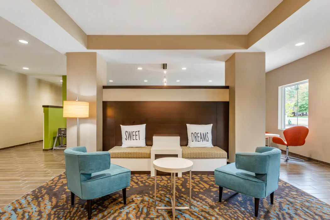 Sleep Inn & Suites Gallatin Nashville Metro 4/28