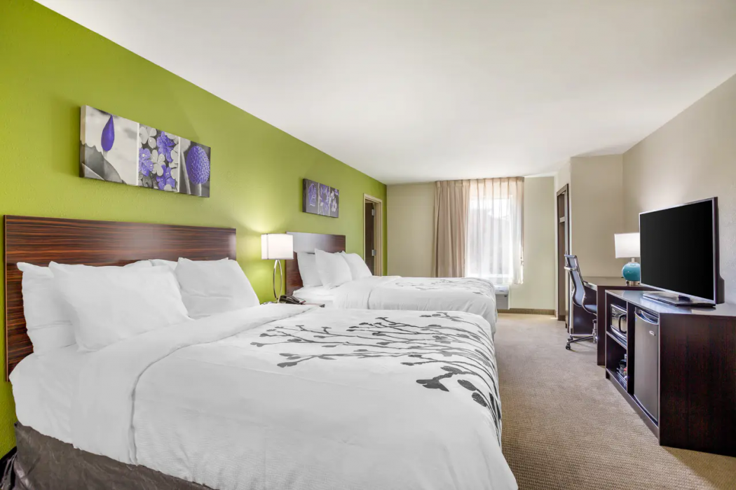 Sleep Inn & Suites Gallatin Nashville Metro 16/28