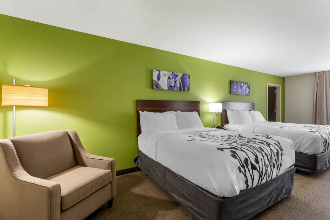 Sleep Inn & Suites Gallatin Nashville Metro 15/28