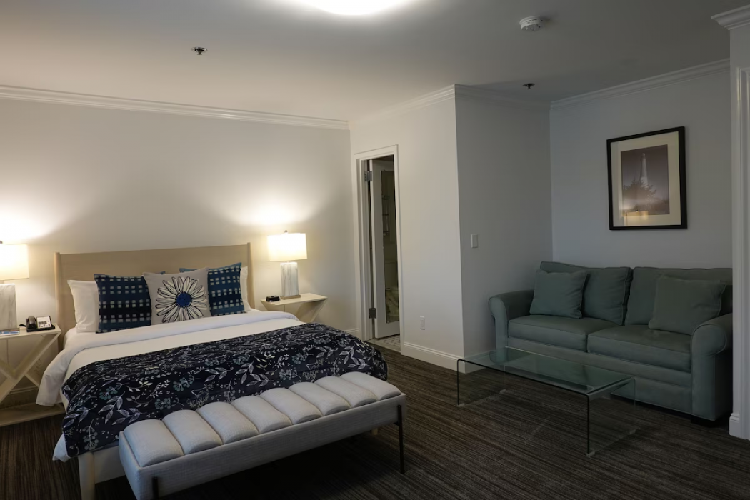 Southampton Inn 11/36