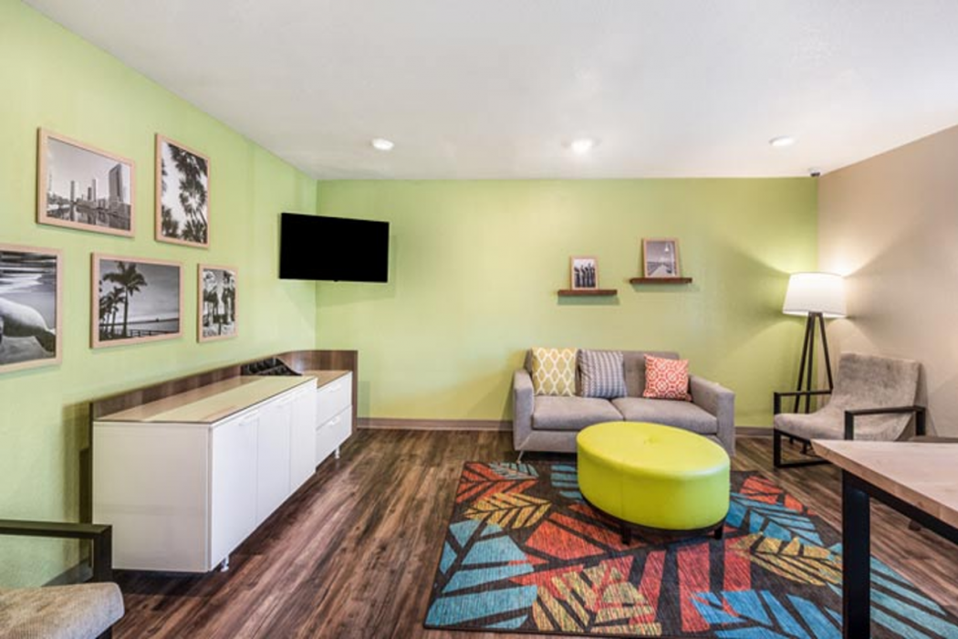 WoodSpring Suites Bradenton 4/13