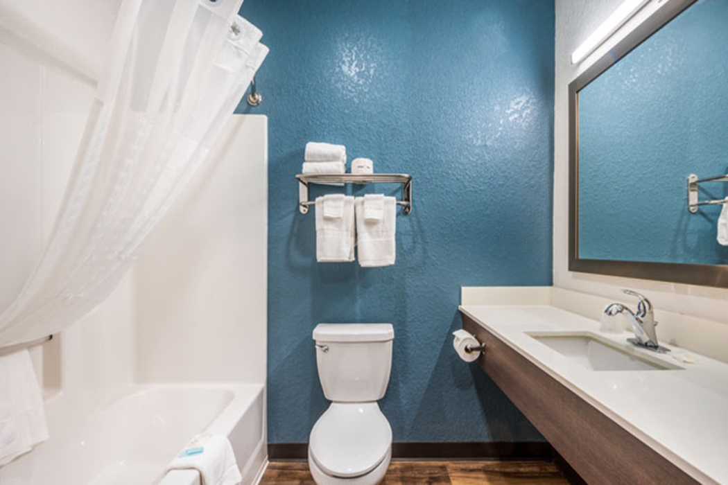 WoodSpring Suites Bradenton 5/13