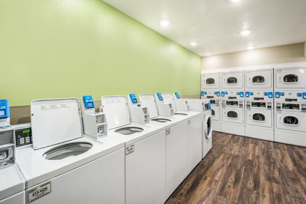 WoodSpring Suites Bradenton 11/13