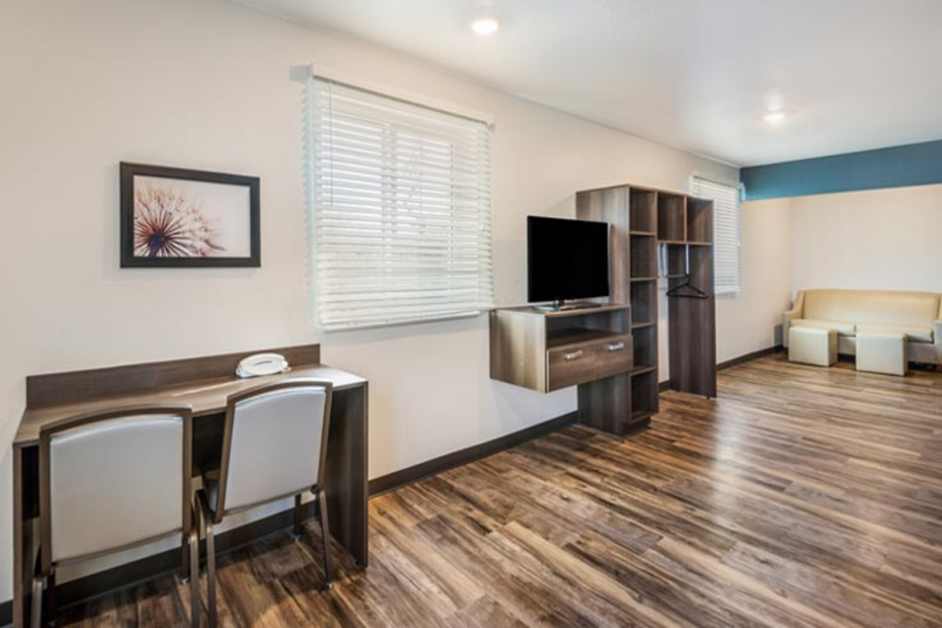 WoodSpring Suites Bradenton 10/13