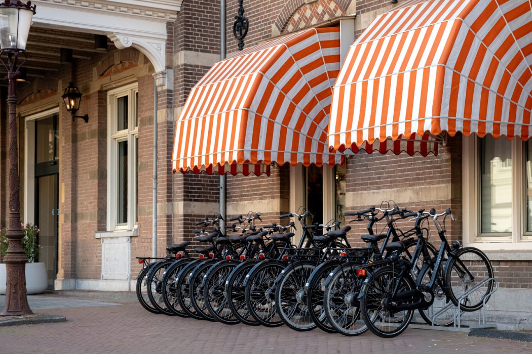The Manor Amsterdam 6/57