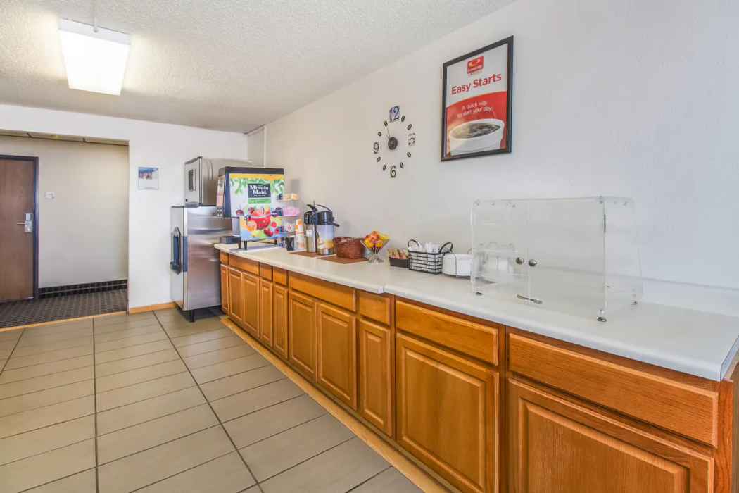 Econo Lodge Alliance 46/60