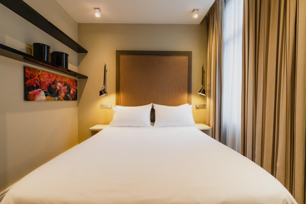 Hotel Roemer 27/79