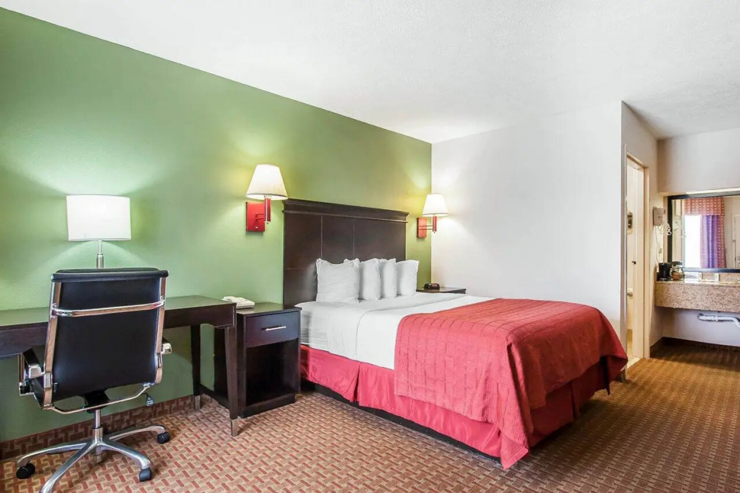 Quality Inn Savannah South 17/40