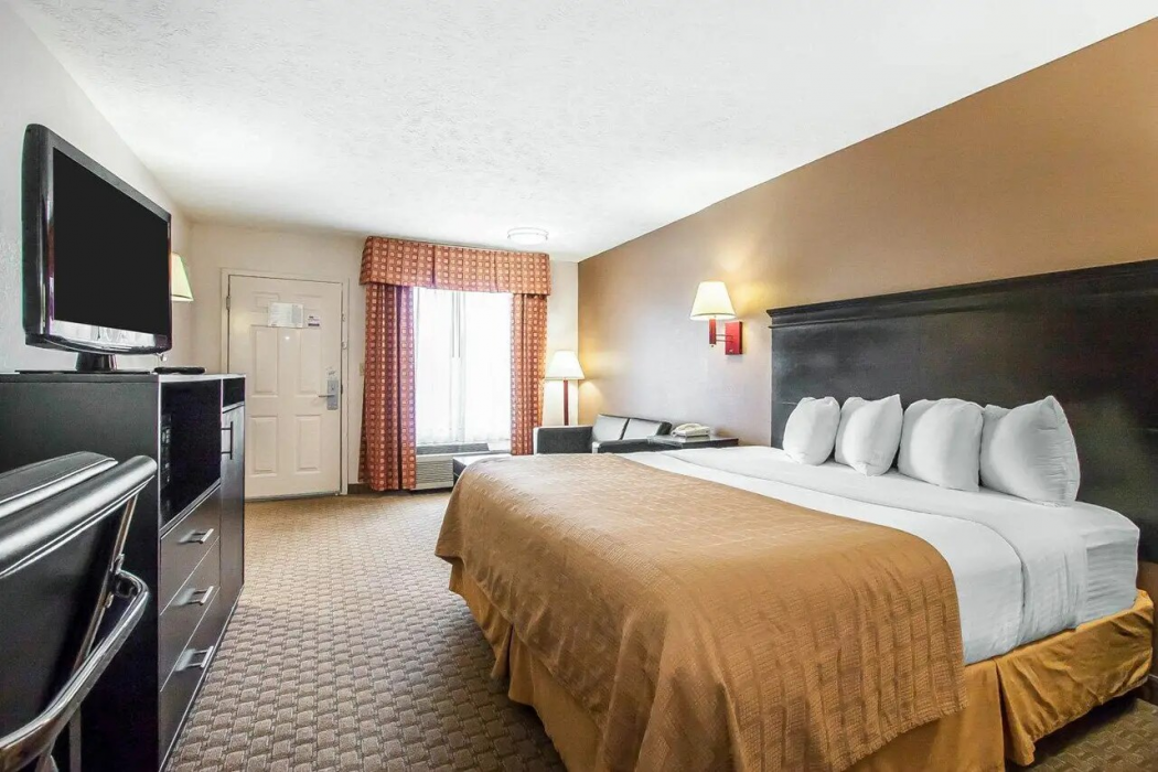Quality Inn Savannah South 18/40