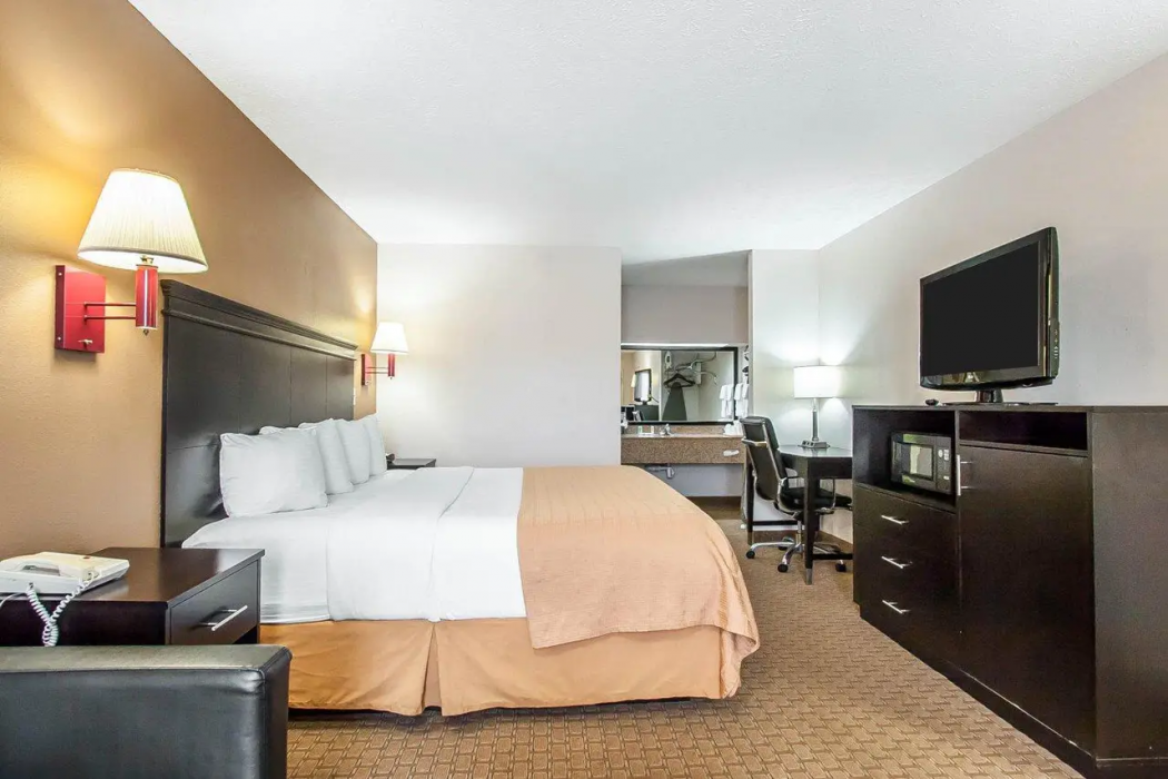 Quality Inn Savannah South 14/40