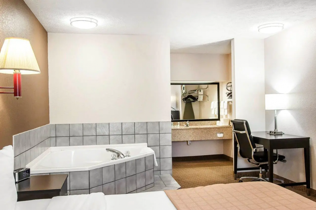 Quality Inn Savannah South 27/40