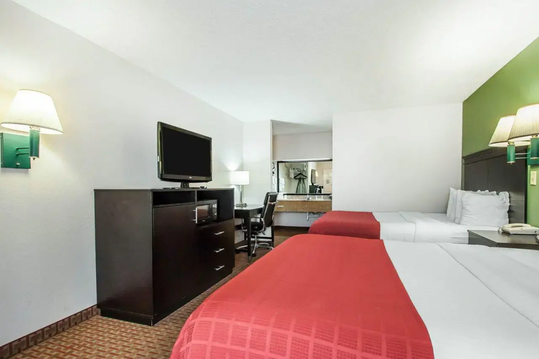 Quality Inn Savannah South 20/40