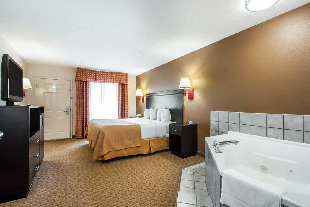 Quality Inn Savannah South 25/40