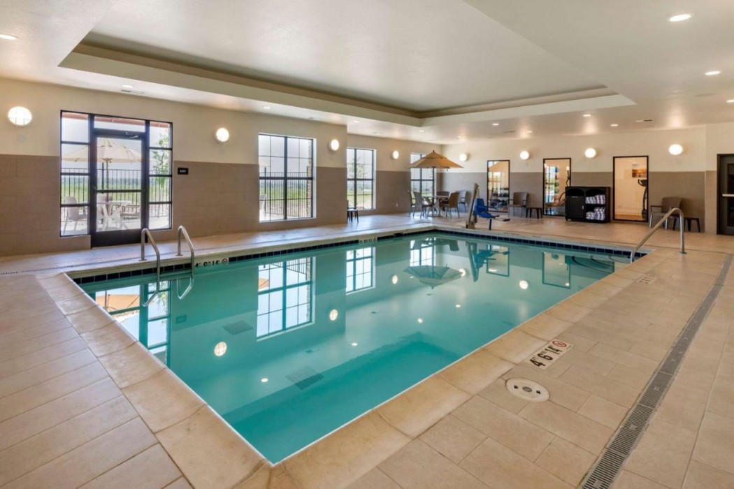 Comfort Suites Broomfield-Boulder/Interlocken 16/33