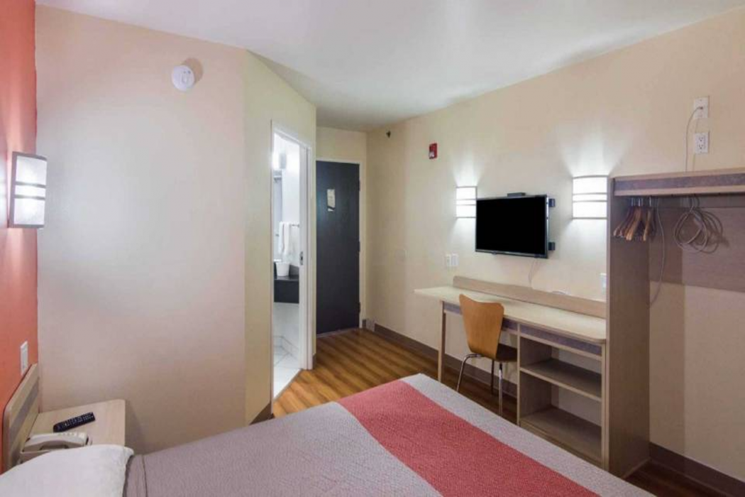 Motel6 Terrell, TX 14/58