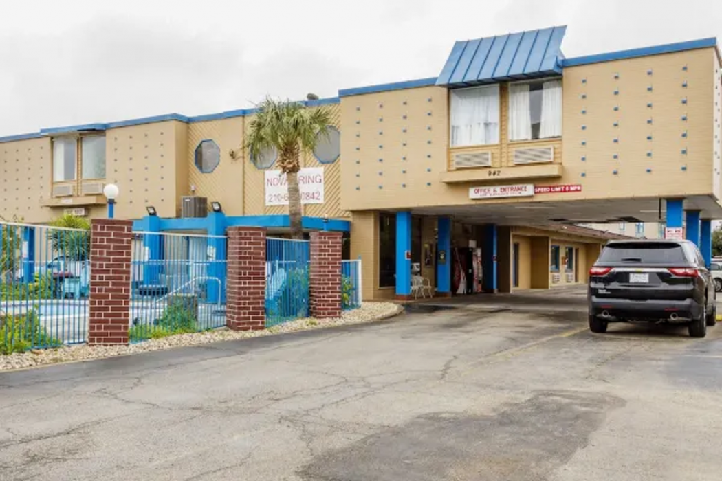 Americas Best Value Inn San Antonio Airport South 2/39