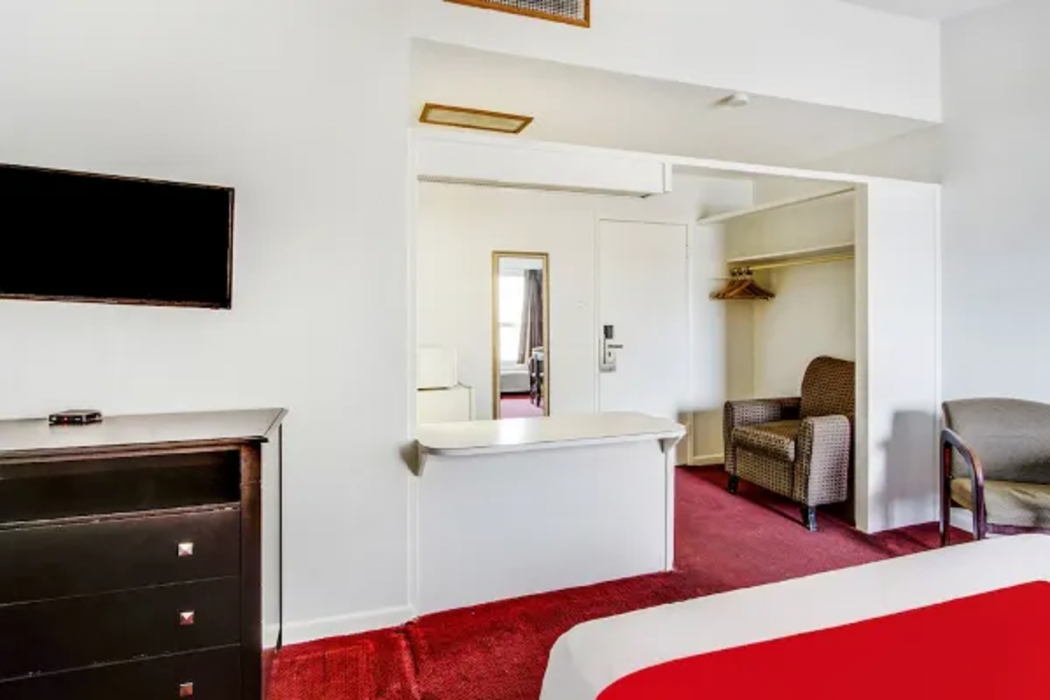 Americas Best Value Inn San Antonio Airport South 9/39