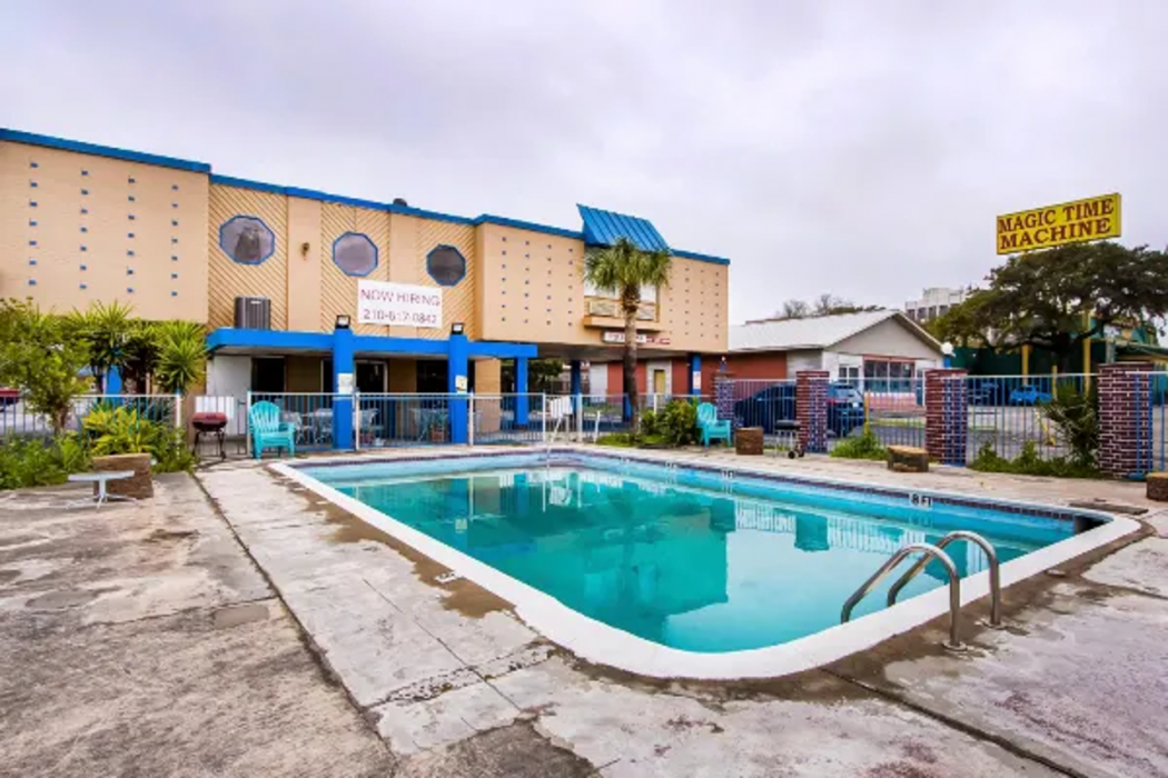 Americas Best Value Inn San Antonio Airport South 29/39