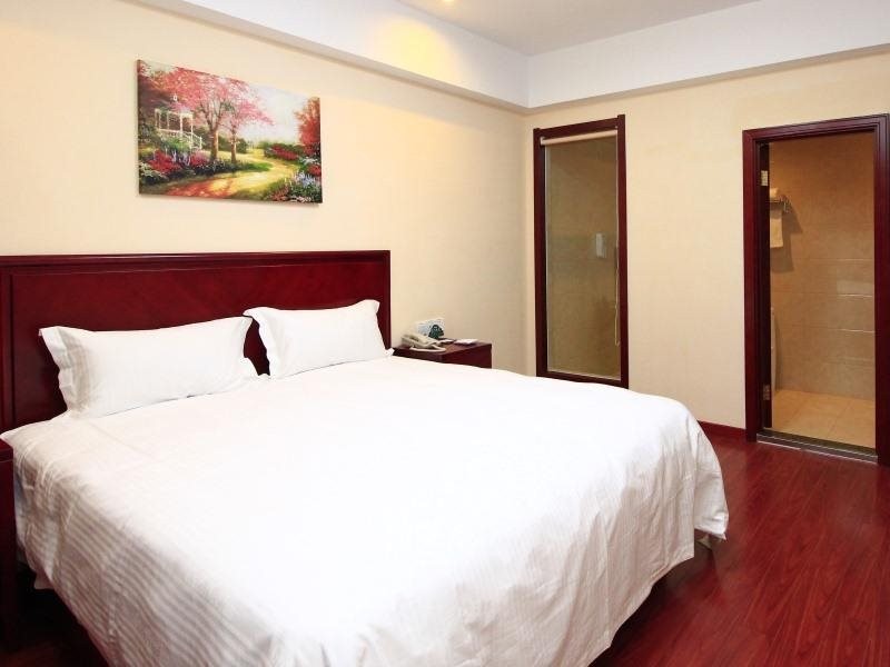 GreenTree Inn ShanDong RiZhao JuXian YinXing Avenue Middle ShanDong Road Business Hotel 18/67