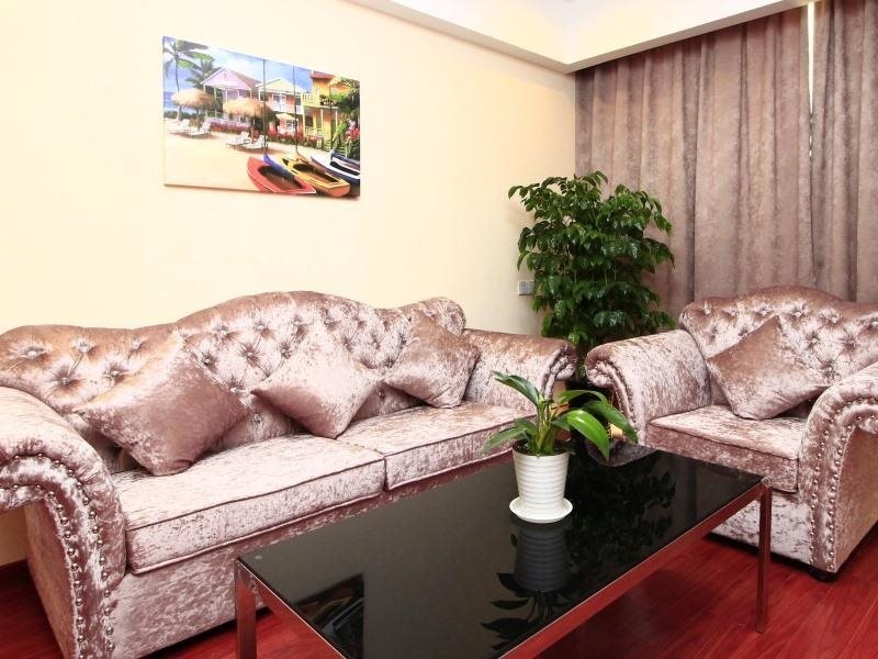 GreenTree Inn ShanDong RiZhao JuXian YinXing Avenue Middle ShanDong Road Business Hotel 40/67
