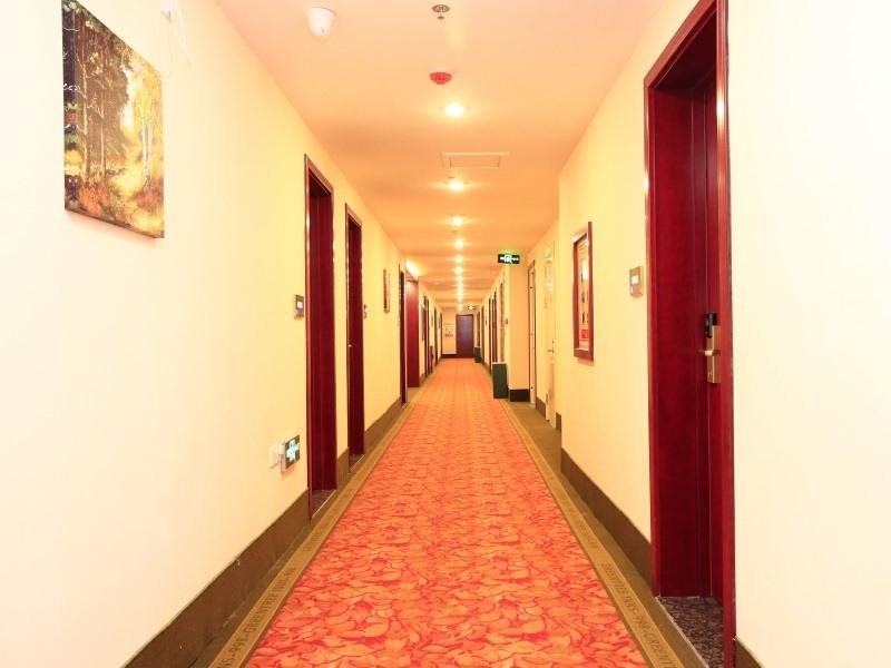 GreenTree Inn ShanDong RiZhao JuXian YinXing Avenue Middle ShanDong Road Business Hotel 20/67