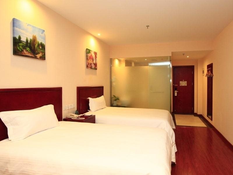 GreenTree Inn ShanDong RiZhao JuXian YinXing Avenue Middle ShanDong Road Business Hotel 11/67