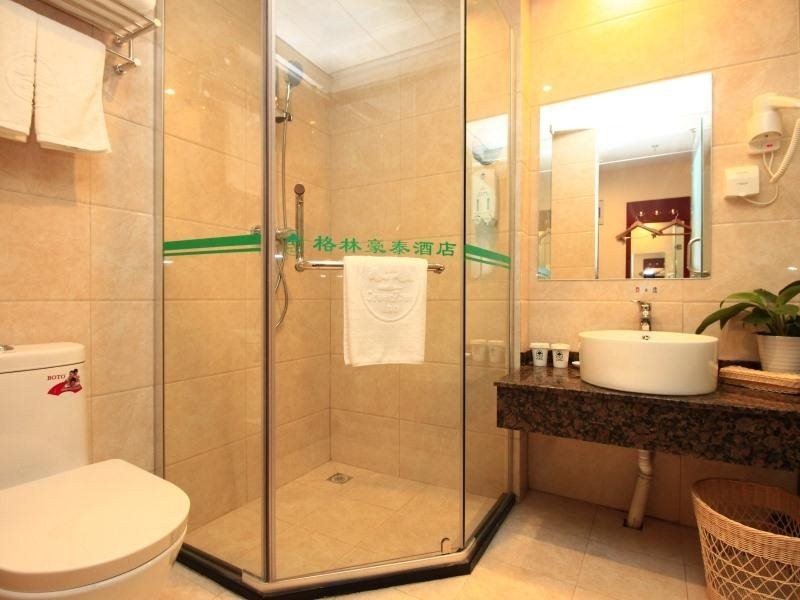 GreenTree Inn ShanDong RiZhao JuXian YinXing Avenue Middle ShanDong Road Business Hotel 14/67