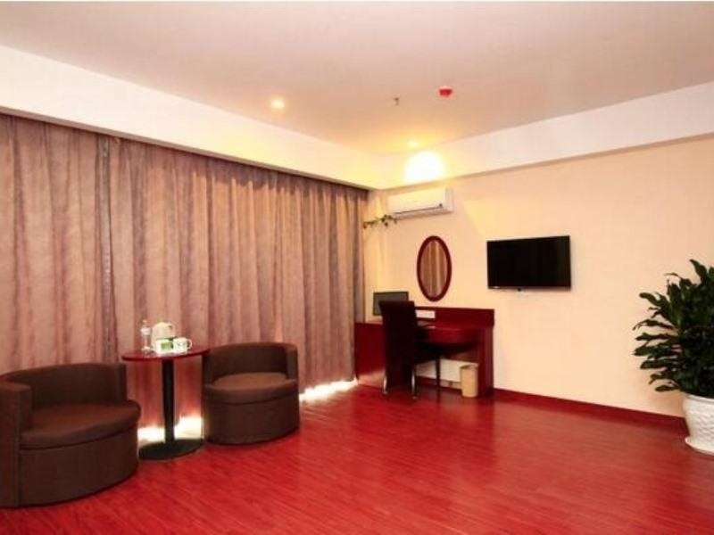 GreenTree Inn ShanDong RiZhao JuXian YinXing Avenue Middle ShanDong Road Business Hotel 17/67