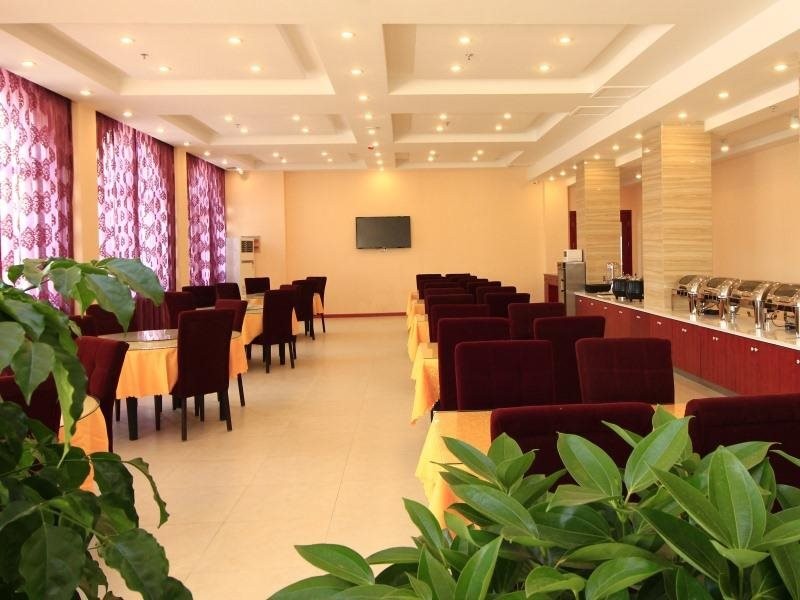 GreenTree Inn ShanDong RiZhao JuXian YinXing Avenue Middle ShanDong Road Business Hotel 39/67