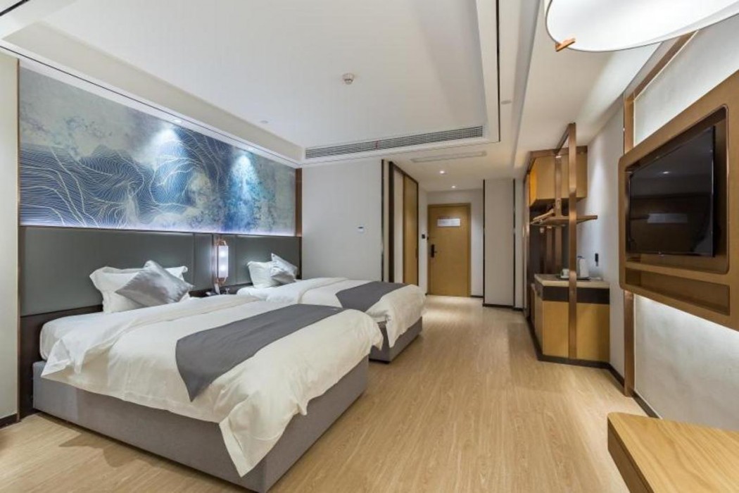 GreenTree Eastern Xuzhou High Speed Railway Station West Exit Station Hotel 18/60