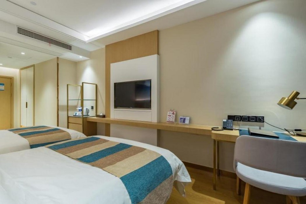 GreenTree Eastern Xuzhou High Speed Railway Station West Exit Station Hotel 6/60