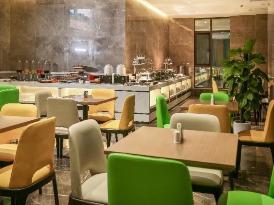 GreenTree Eastern Chongqing Jiefangbei Children's Hospital Hotel 32/65