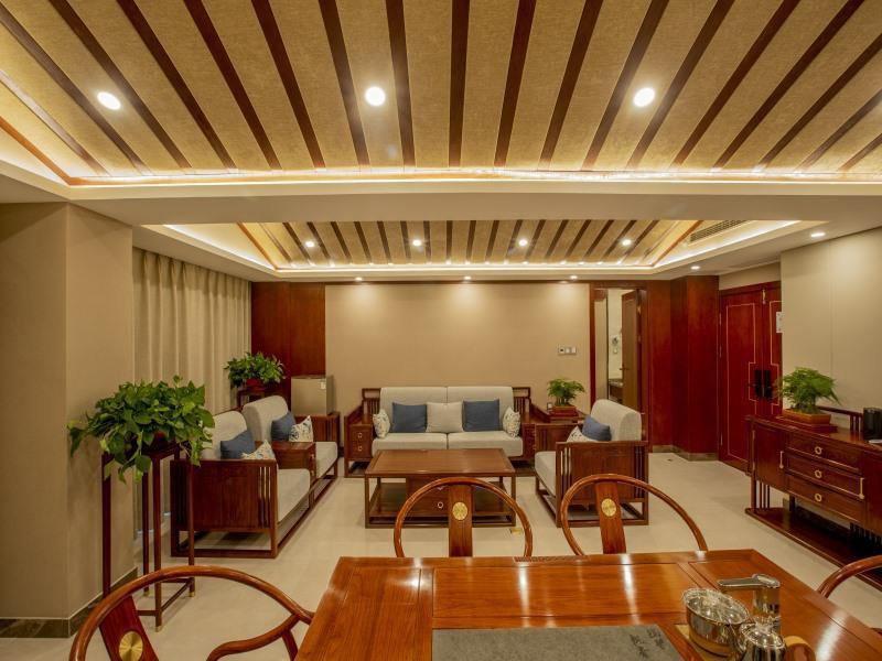 GreenTree Eastern Linyi Linshu Aegean Hotel 32/47