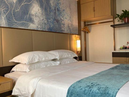 GreenTree Eastern Huaian Suning Plaza Huaihai Road West Hotel 10/65