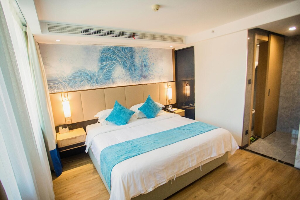 GreenTree Eastern Huaian Suning Plaza Huaihai Road West Hotel 23/65