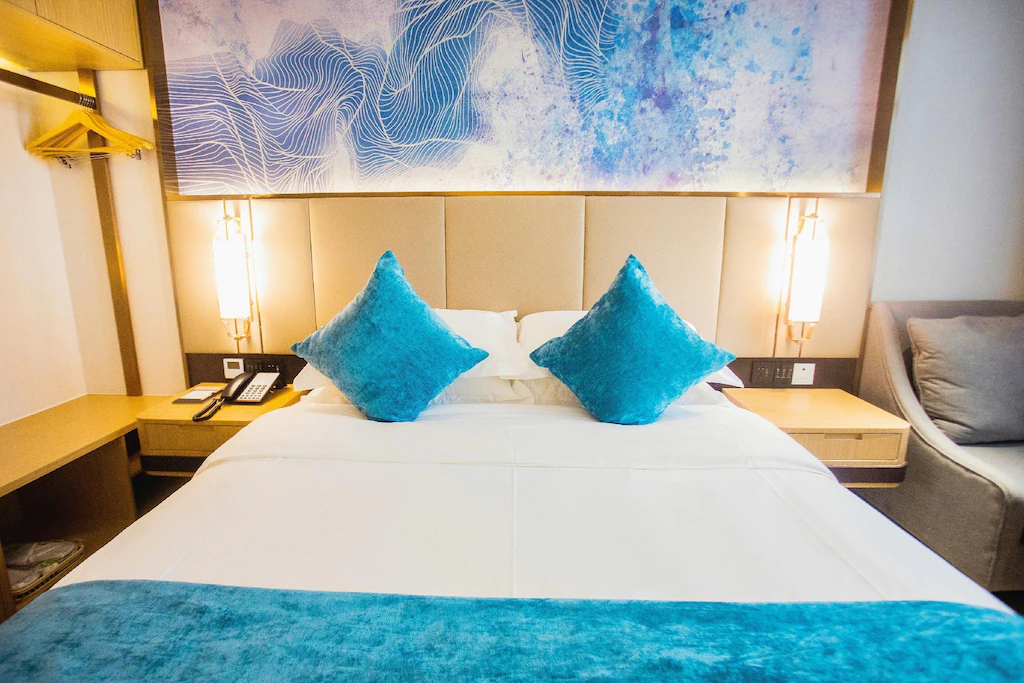 GreenTree Eastern Huaian Suning Plaza Huaihai Road West Hotel 24/65