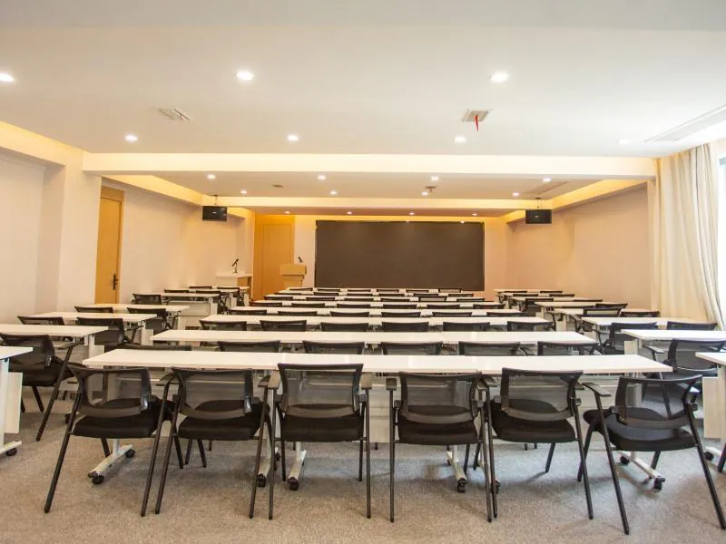 GreenTree Eastern Huaian Suning Plaza Huaihai Road West Hotel 37/65