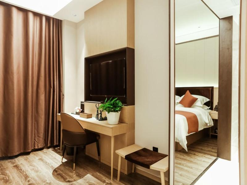 Gya Linyi Lanshan District Hailian International Plaza Hotel 12/31