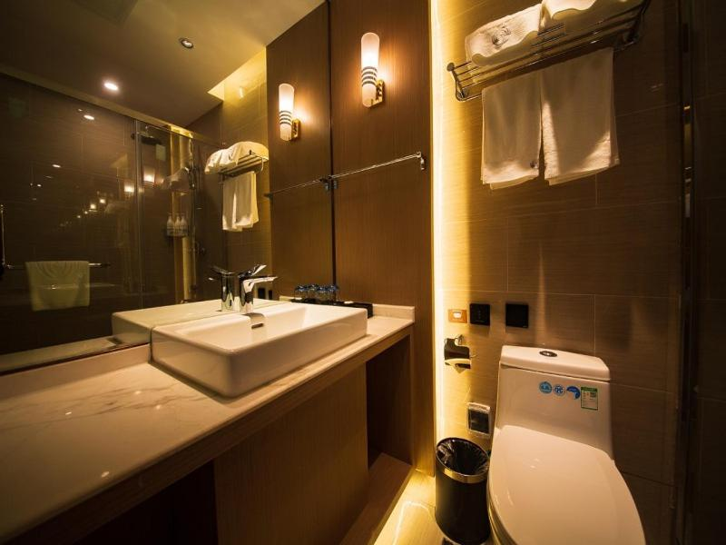 Room at Gya Linyi Lanshan District Hailian International Plaza Hotel, LINYI