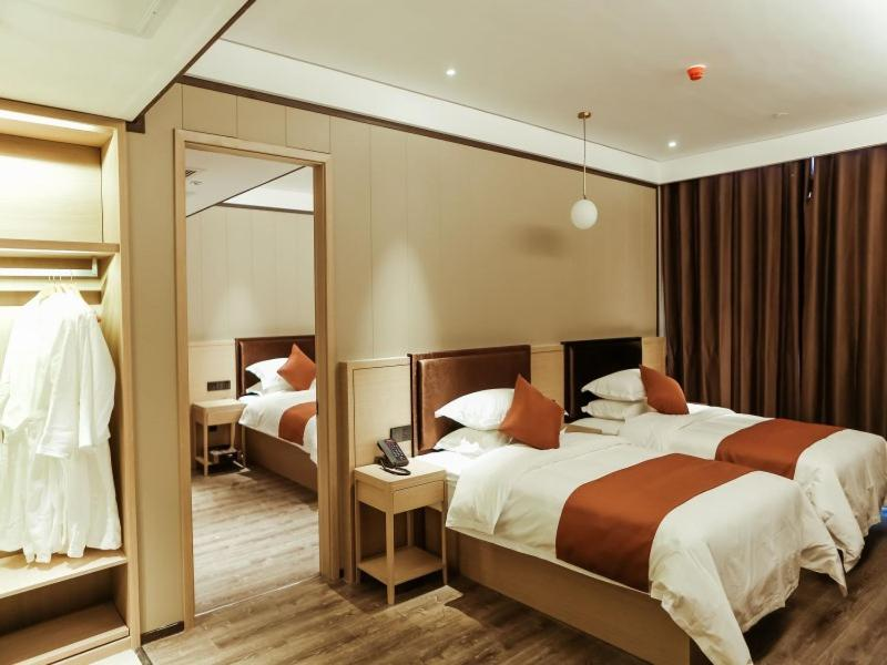 Room at Gya Linyi Lanshan District Hailian International Plaza Hotel, LINYI