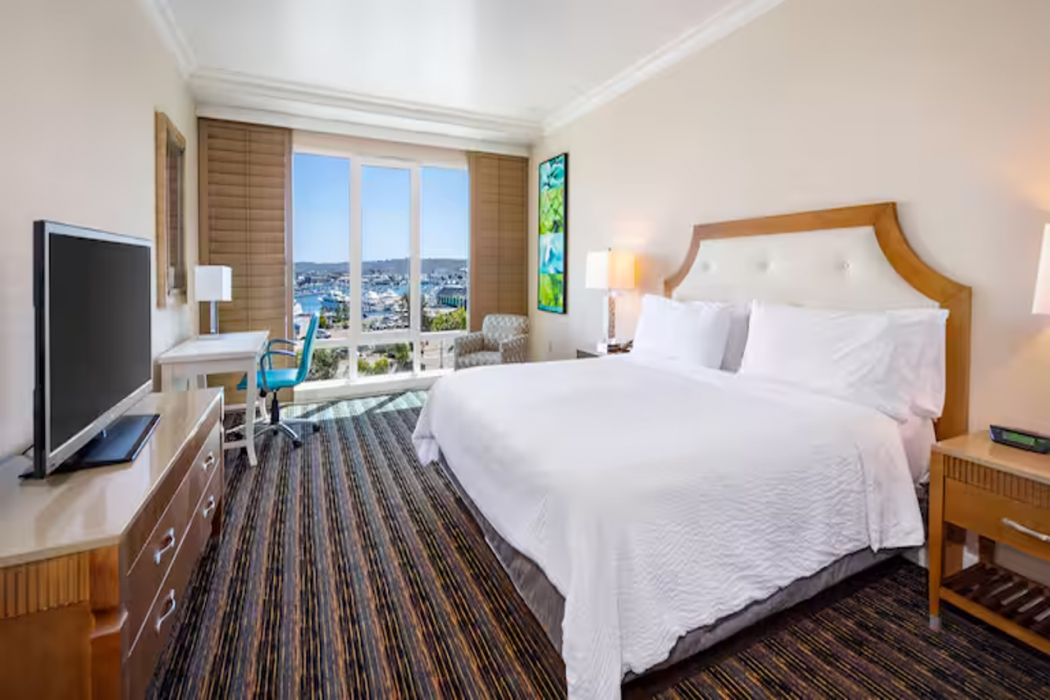 DoubleTree by Hilton San Diego Bayside 6/40