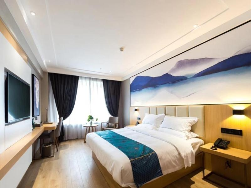 VX Wuxi Jiangyin Xiangshan Road Gym Hotel 7/23