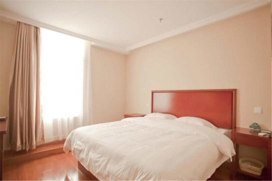 GreenTree Inn Liaoning Dalian Railway Station South Shengli Square Express Hotel 11/35